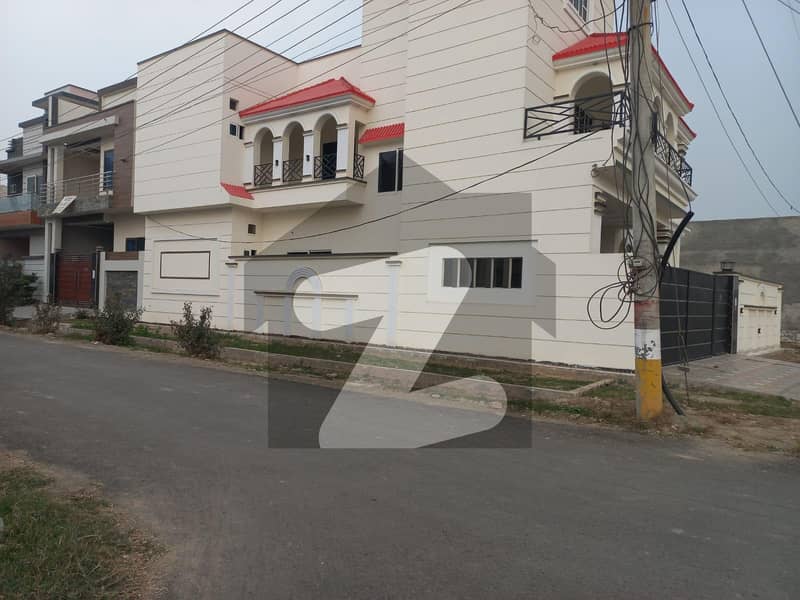 A 9 Marla House Located In Jeewan City - Phase 3 Is Available For rent
