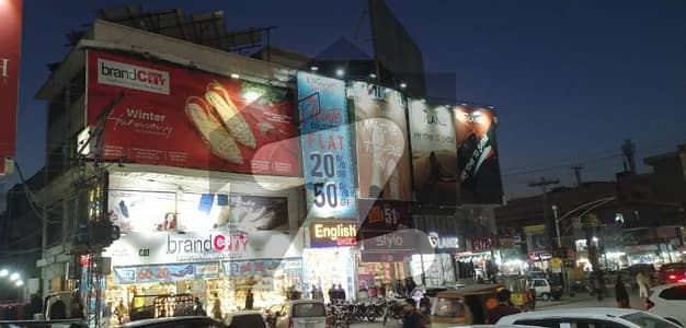 مال روڈ راولپنڈی میں 1.11 کنال دفتر 5 لاکھ میں کرایہ پر دستیاب ہے۔