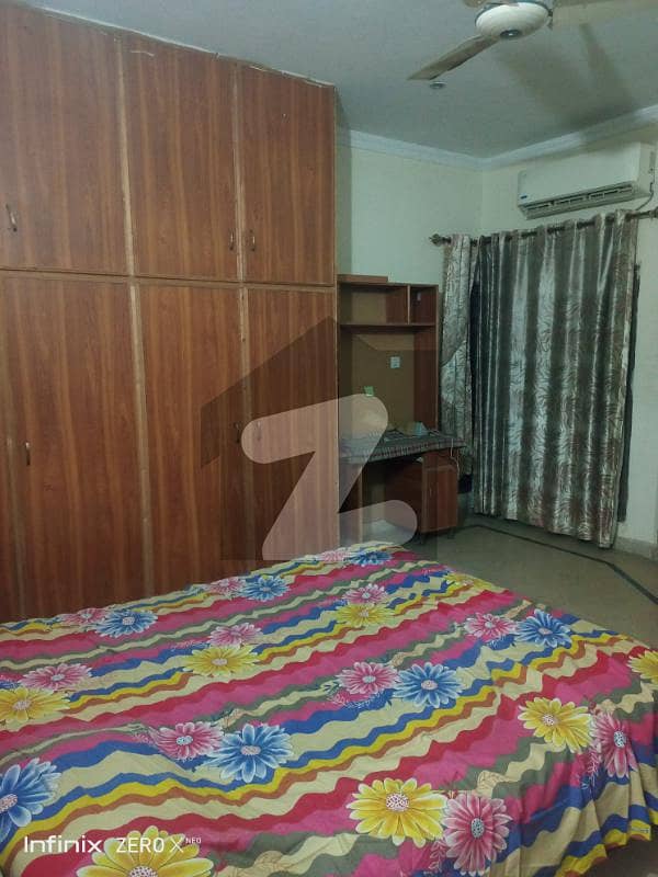 Modal  Town D Block Furnish Room Upper For Rent