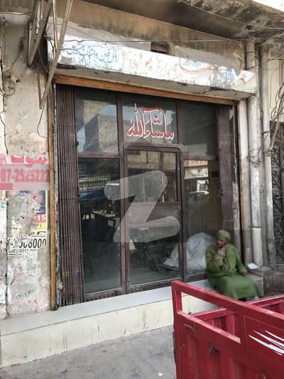 معصوم شاہ روڈ ملتان میں 7 مرلہ دکان 3 کروڑ میں برائے فروخت۔