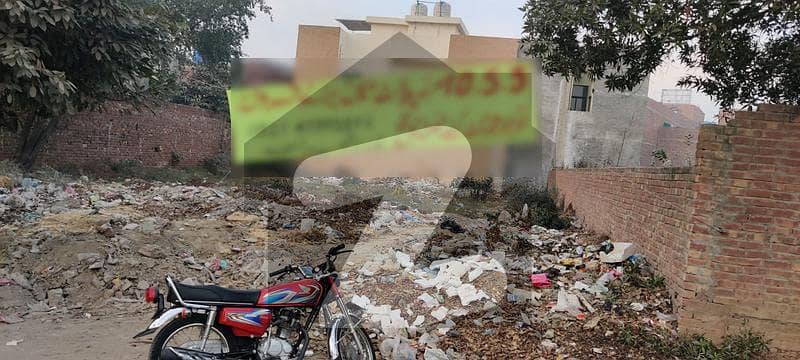 وینس ہاؤسنگ سکیم لاہور میں 10 مرلہ رہائشی پلاٹ 1.35 کروڑ میں برائے فروخت۔