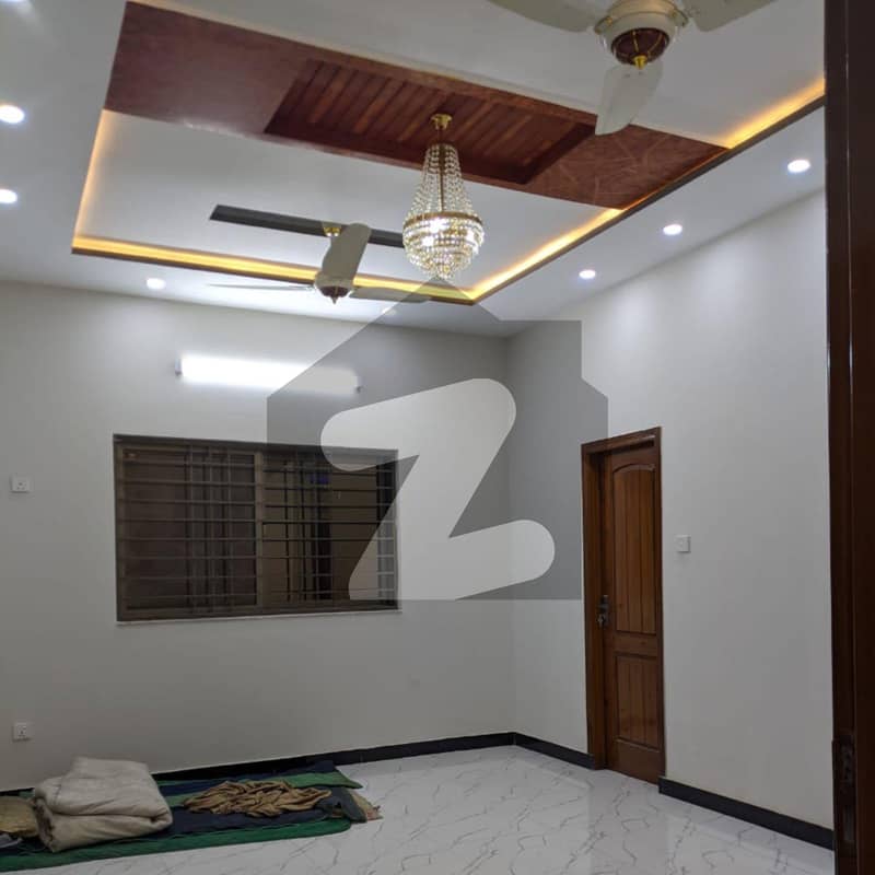 (vvip Location) 8 Marla Double Story New House For Sale