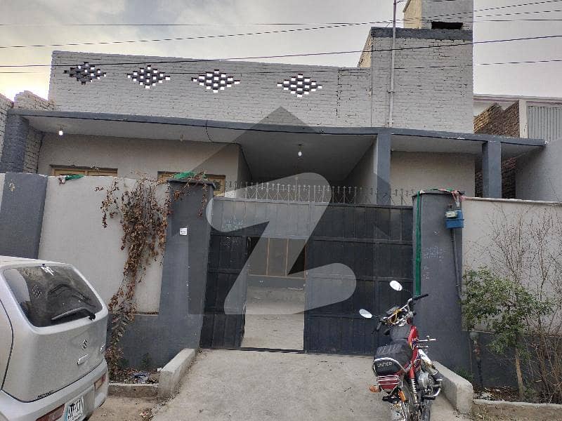 حیات آباد فیز 1 - ای2 حیات آباد فیز 1 حیات آباد پشاور میں 3 کمروں کا 10 مرلہ مکان 3.15 کروڑ میں برائے فروخت۔