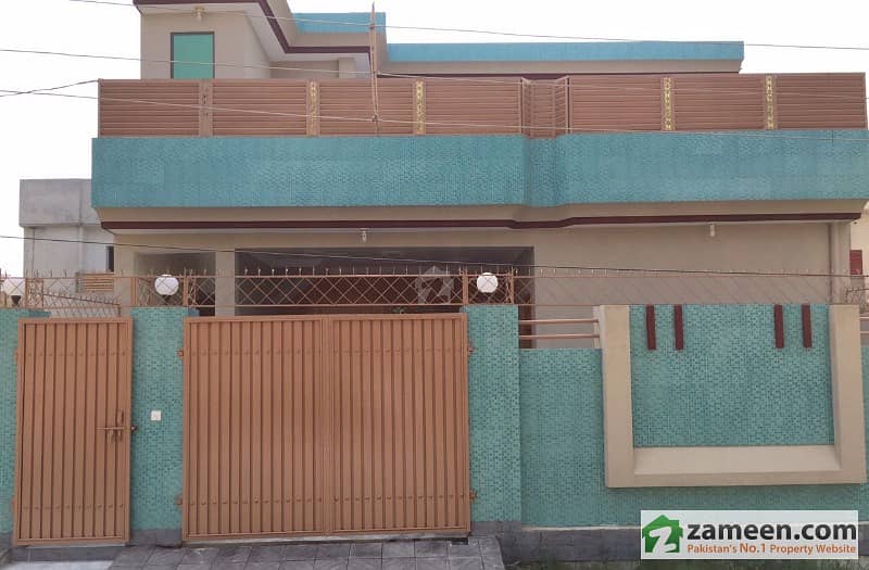 Two Storey Beautiful House In Sheikh Maltoon Town - Sector T