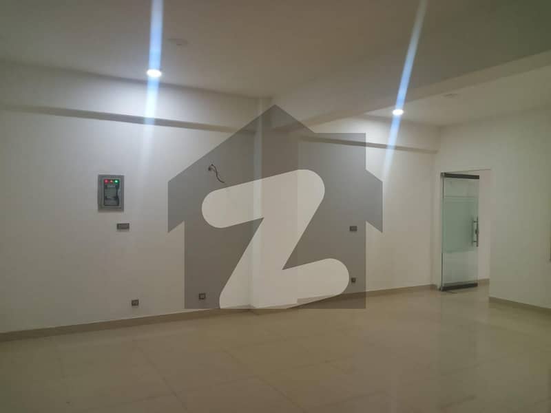 1850 Square Feet Office For rent In Jinnah Avenue