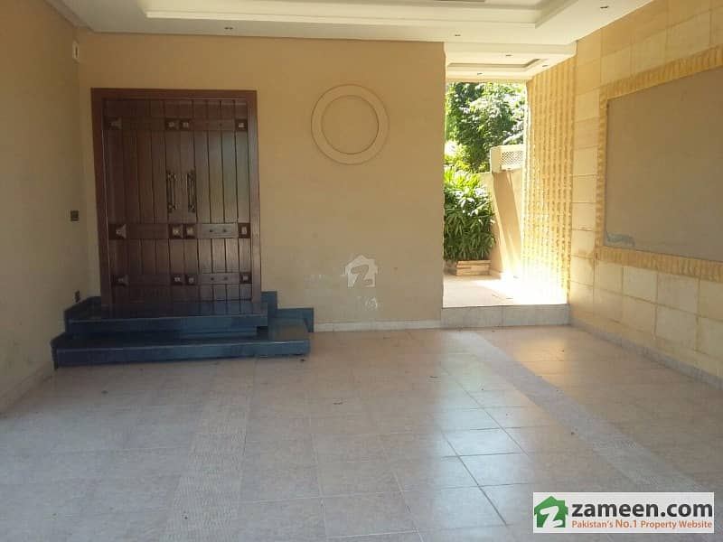 Bahria Town Golf City Semi Furnished Villa Bahria Golf City, Bahria