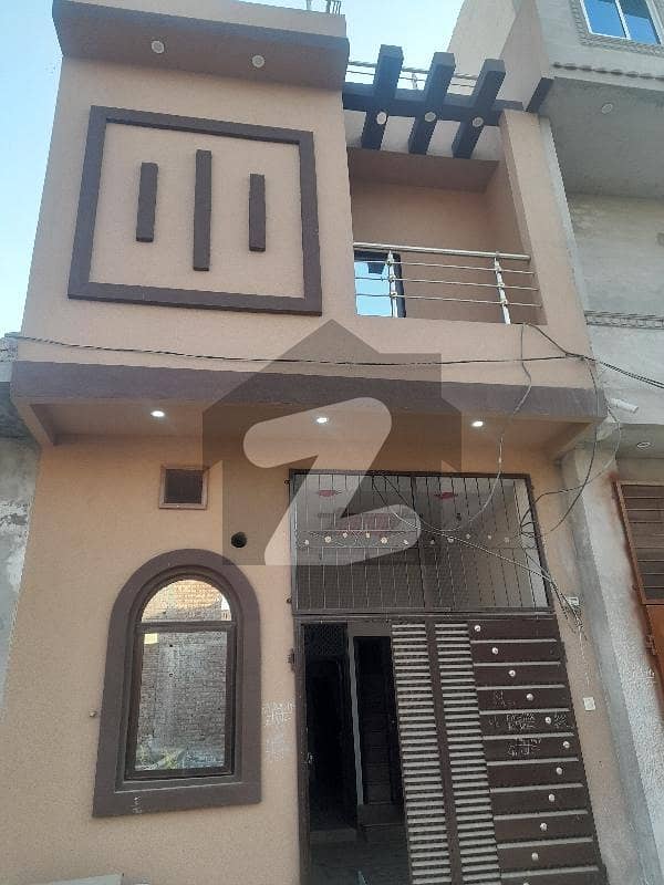 عمر خان روڈ باٹا پور لاہور میں 3 کمروں کا 3 مرلہ مکان 75 لاکھ میں برائے فروخت۔