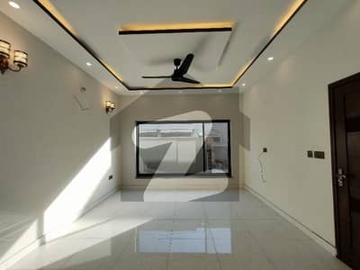 06-marla 03-bedroom's Luxury Modern House Available For Sale In Gul Kali Harbanspura Road Lahore.