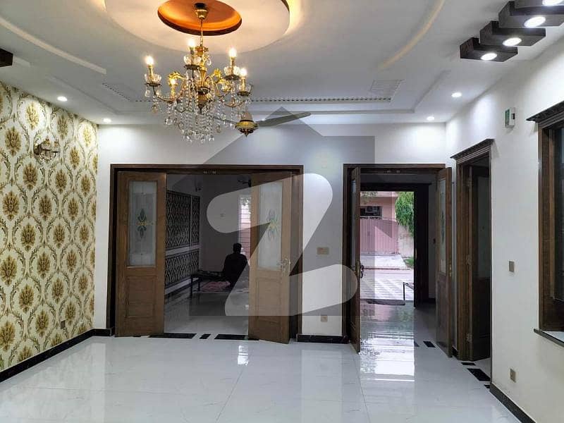 ملٹری اکاؤنٹس ہاؤسنگ سوسائٹی لاہور میں 6 کمروں کا 8 مرلہ مکان 85 ہزار میں کرایہ پر دستیاب ہے۔