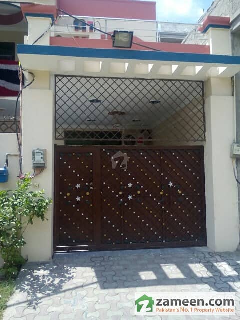 Double Storey 3+3 Rooms Attached Bath House For Sale
