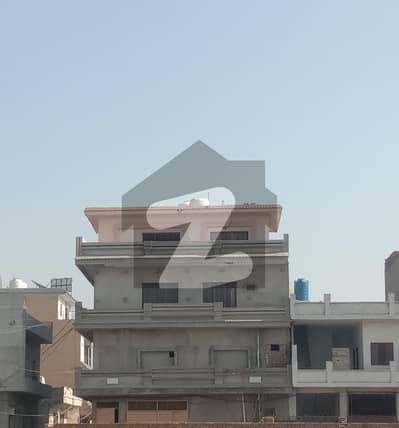 فیروزپور روڈ لاہور میں 10 کمروں کا 8 مرلہ مکان 2.5 کروڑ میں برائے فروخت۔