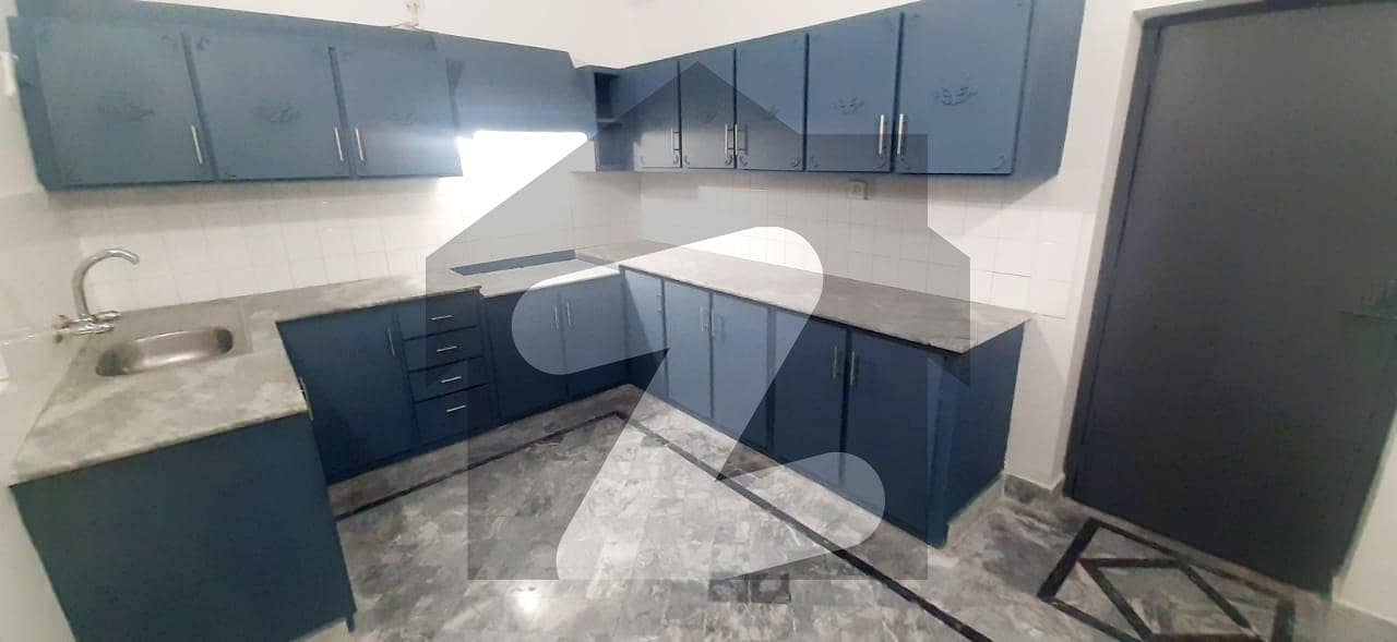 Gorgeous 10 Marla House For sale Available In Khayaban Colony