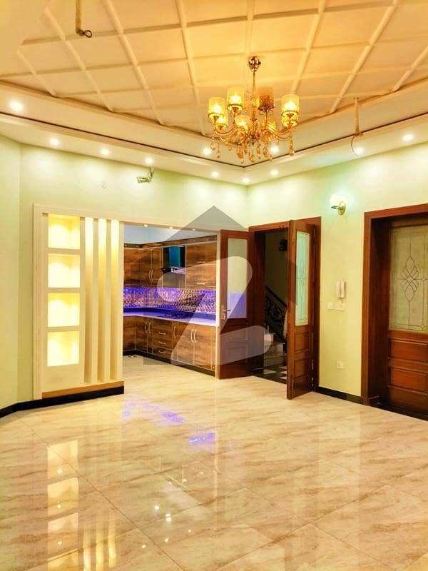 پی آئی اے ہاؤسنگ سکیم لاہور میں 3 کمروں کا 10 مرلہ بالائی پورشن 45 ہزار میں کرایہ پر دستیاب ہے۔