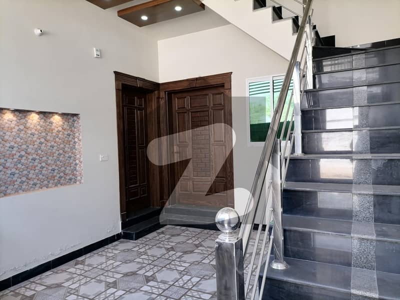 Royal Palm City Sahiwal 5 Marla House Up For rent