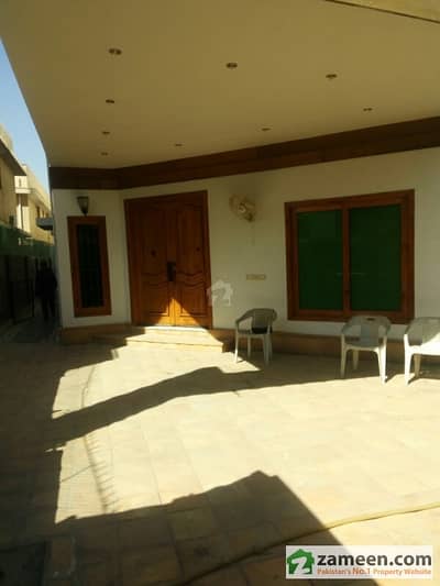 300 Sq Yard Brand New Bungalow For Rent