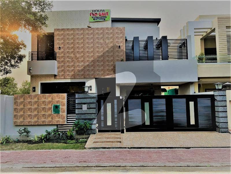 10 Marla Residential House With Gas For Sale In Gulbahar Block Sector C