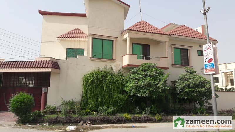 House For Sale In Lalazar Canal View Burewala