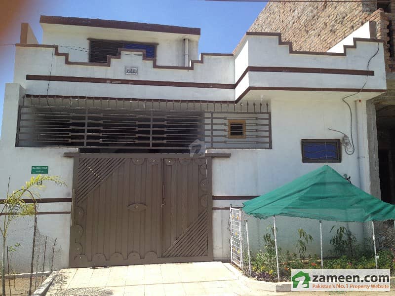 حمزہ ٹاؤن اٹک میں 2 کمروں کا 5 مرلہ مکان 45 لاکھ میں برائے فروخت۔