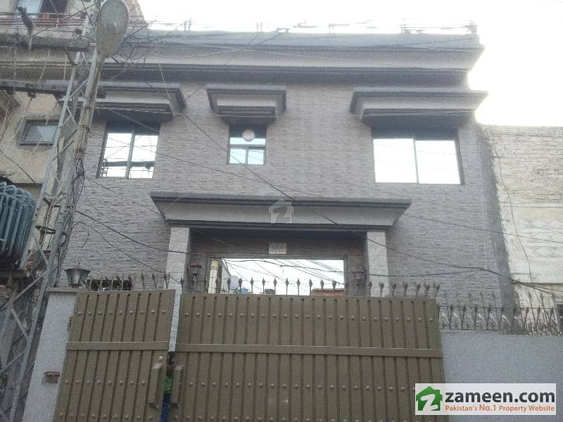 رحمان پورہ (فیروز پور روڈ) لاہور میں 3 کمروں کا 3 مرلہ مکان 70 لاکھ میں برائے فروخت۔