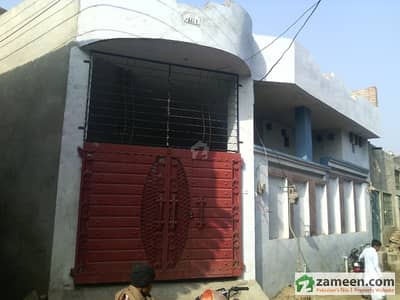 فاطمہ جناح روڈ سرگودھا میں 2 کمروں کا 5 مرلہ زیریں پورشن 17 ہزار میں کرایہ پر دستیاب ہے۔