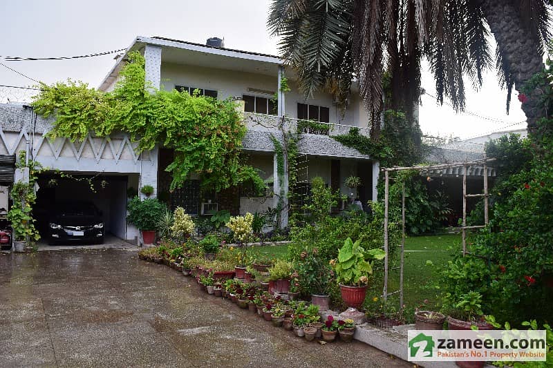 House 26C For Sale At Sahibzada Abdul Qayyum Road University Town