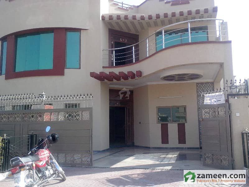 Main Double Road, Double Storey House For Sale