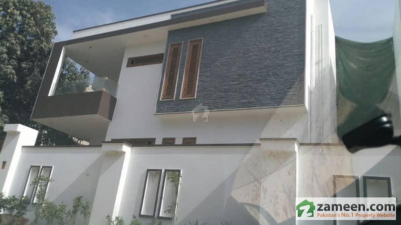 225 Sq. Yards Town House For Sale