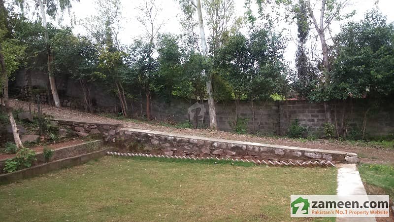 15 Kanal Land With 1 Bedroom Farm House For Sale