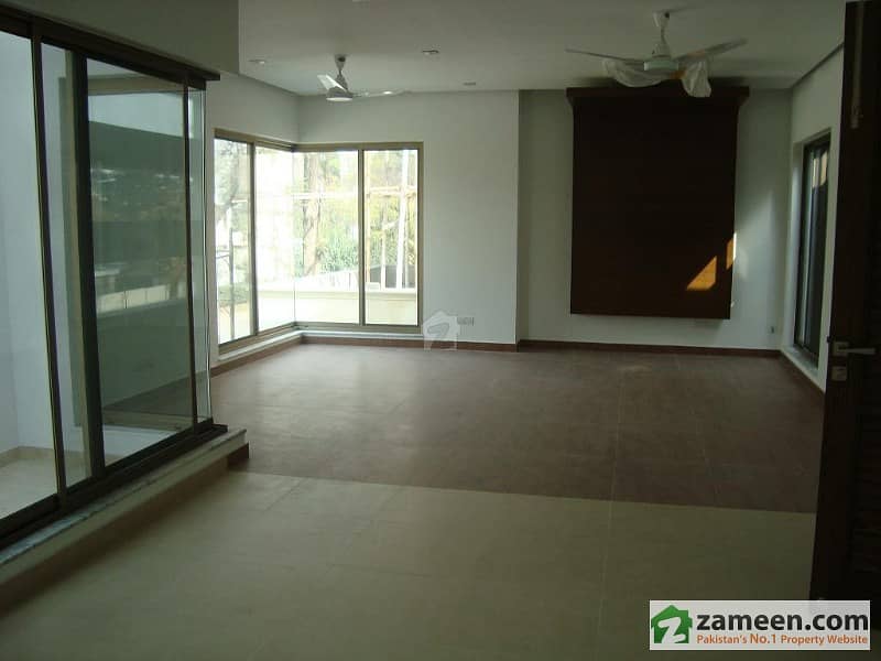 Three Bedrooms Upper Portion Available For Rent