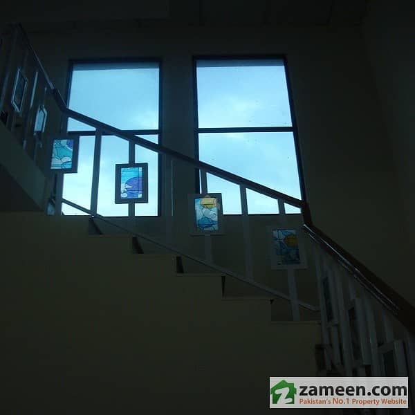 4 Stairs Case 