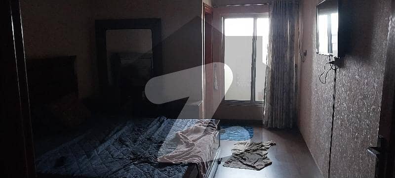 یونیورسٹی ٹاؤن پشاور میں 1 کمرے کا 3 مرلہ فلیٹ 62 لاکھ میں برائے فروخت۔