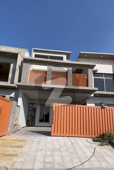 Multi B17 Islamabad Block F 10 Marla House Available For Rent.