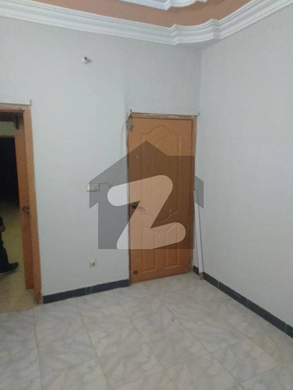 2 Bed D D Chishtiya Corner 4th Floor Near Baradri Stop Ideal Location