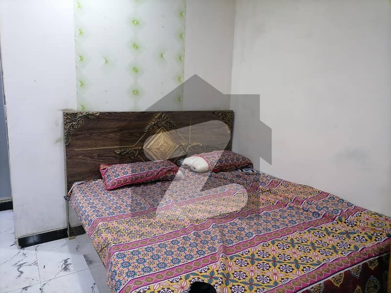 علامہ اقبال ٹاؤن لاہور میں 1 کمرے کا 1 مرلہ فلیٹ 40 ہزار میں کرایہ پر دستیاب ہے۔