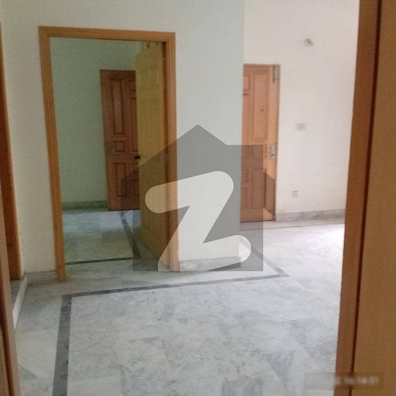 3bed flat with separate meter Both gas and electricity