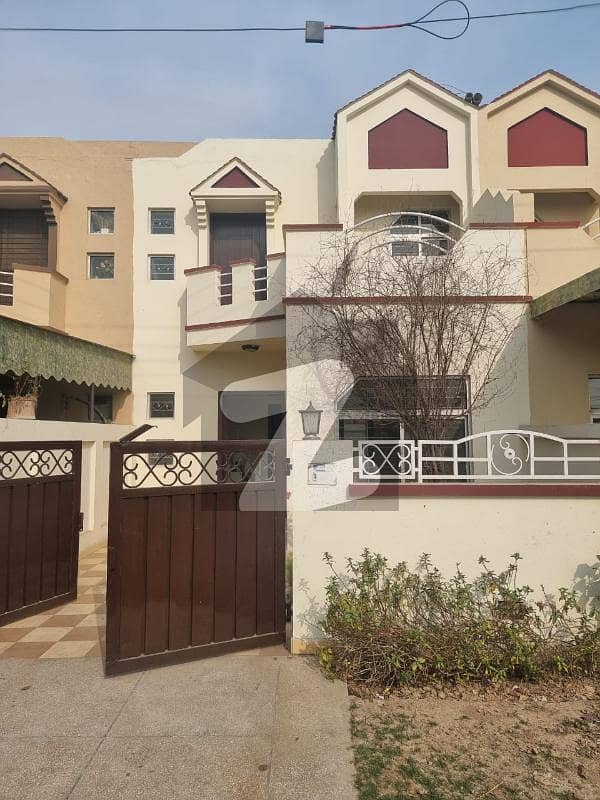 4.5 Marla House For Sale In Edenabad