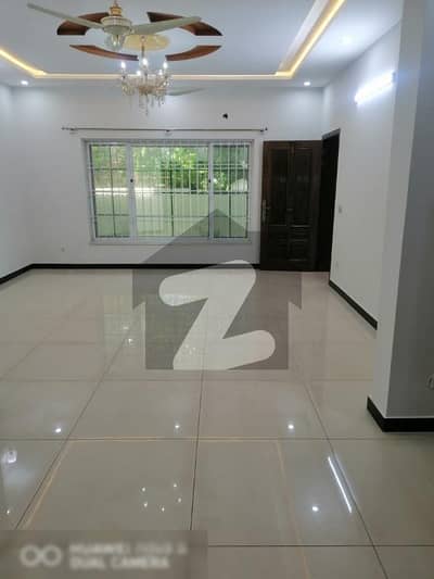 Top Location Beautiful House In F-6/3 Islamabad