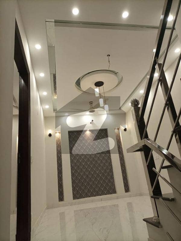 ایڈن ویلیو ہومز - بلاک اے ایڈن ویلیو ہومز ایڈن لاہور میں 3 کمروں کا 5 مرلہ مکان 2.5 کروڑ میں برائے فروخت۔