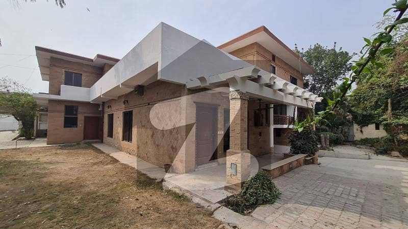 2 Kanal Modern House With Facing Park Near Main Road And Canal With Option Of 3 Portion Is Available For Rent In Garden Town - Abu Bakar Block Lahore