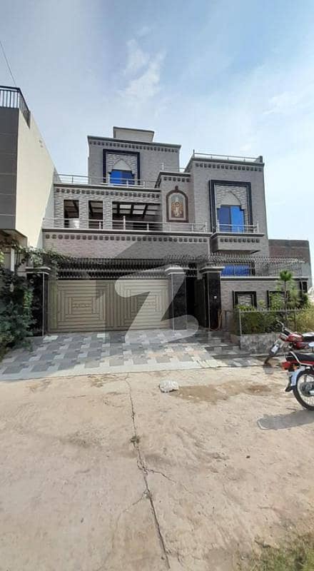 اسلام آباد ایکسپریس وے اسلام آباد میں 5 کمروں کا 10 مرلہ مکان 3.5 کروڑ میں برائے فروخت۔