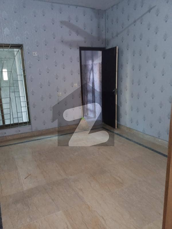 8 Marla Upper Portion With 2 bed Dd Near To Emporium Mall
