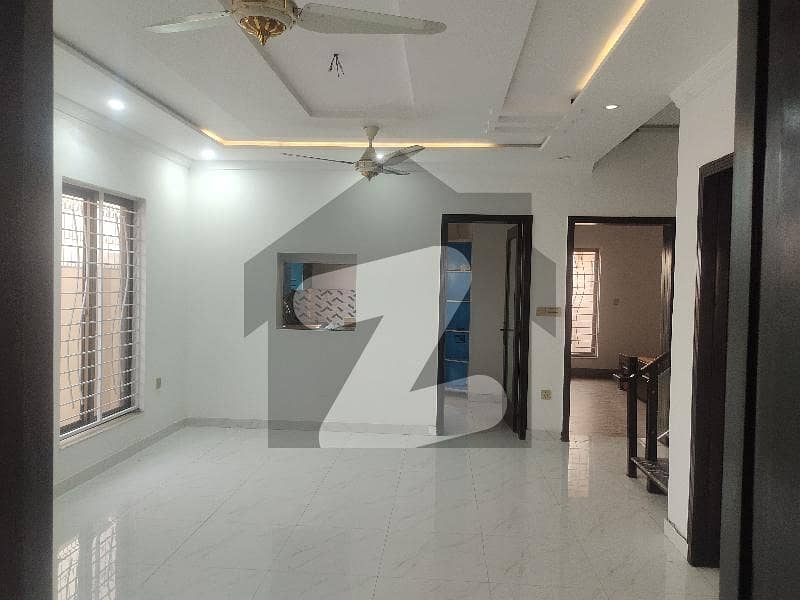 10 Marla House Available For Rent In Block M Of Lda Avenue 1