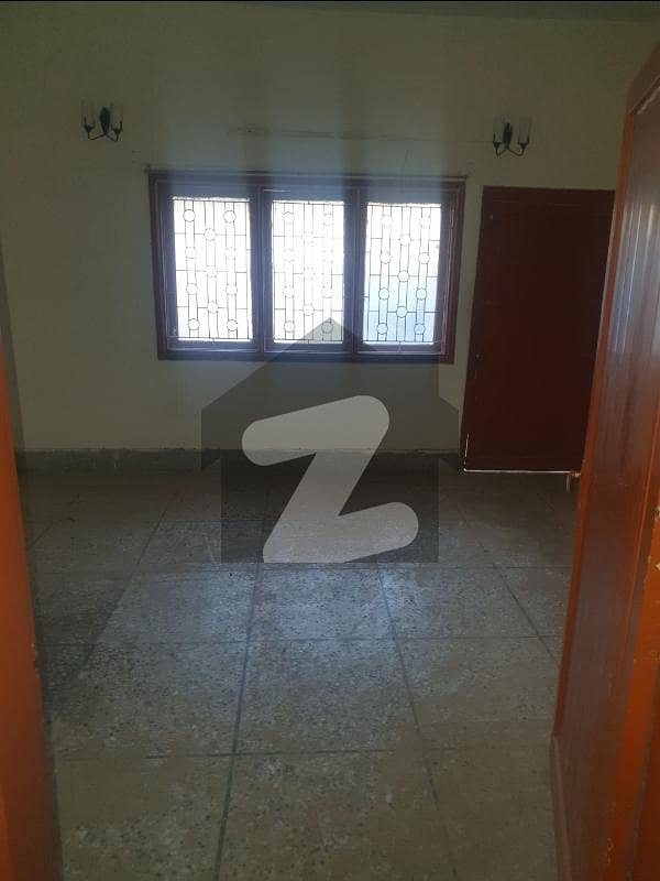 Nazimabad No. 4 6 Bedroom Drawing Lounge Bungalow Full Floor Available For Rent