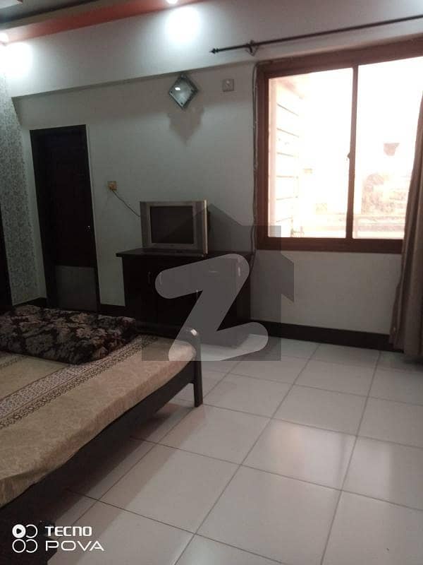 یونیورسٹی روڈ کراچی میں 2 کمروں کا 4 مرلہ فلیٹ 35 ہزار میں کرایہ پر دستیاب ہے۔