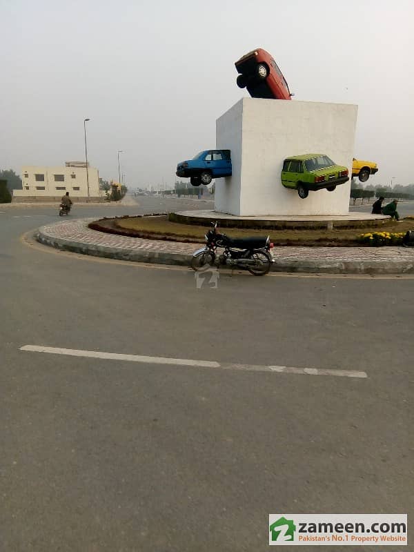 Plot No. 463 In Central Block Near Mosque Car Chowk Bahria Orchard Plot No. 463 In Central Block Near Mosque Car Chowk Bahria Orchard