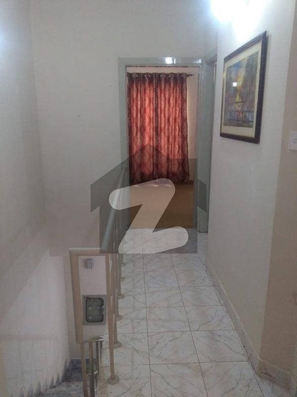 3 MARLA SEMI FURNISHED  INDEPENDENT UPPER PORTION AVAILABLE FOR RENT IN EDENABAD EXTENSION D BLOCK