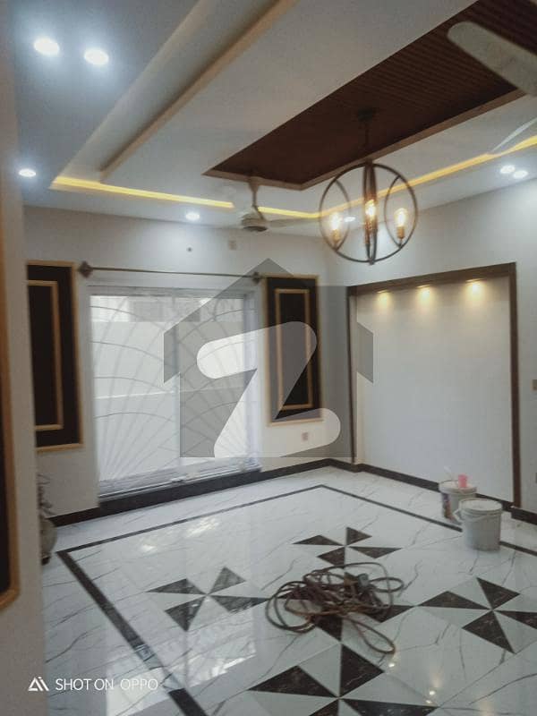 ایف ۔ 15 اسلام آباد میں 6 کمروں کا 14 مرلہ مکان 4.6 کروڑ میں برائے فروخت۔