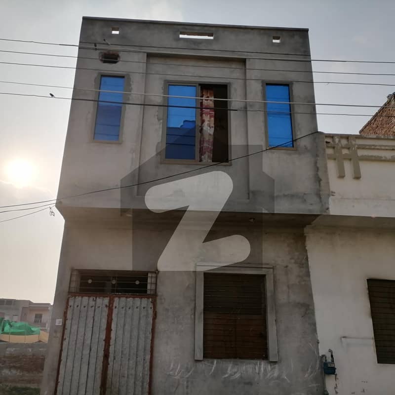 حسن بلاک اوکاڑہ میں 2 کمروں کا 3 مرلہ مکان 38 لاکھ میں برائے فروخت۔
