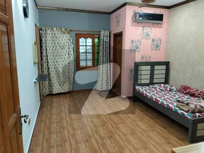 ڈیفینس ویو فیز 1 ڈیفینس ویو سوسائٹی کراچی میں 8 کمروں کا 8 مرلہ مکان 5 کروڑ میں برائے فروخت۔