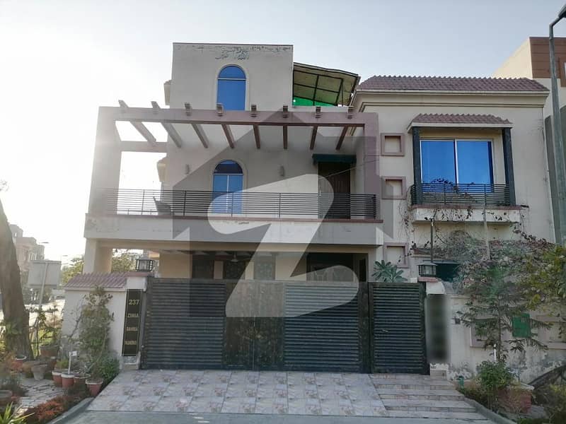 Buy A 12 Marla House For sale In Bahria Nasheman - Zinia